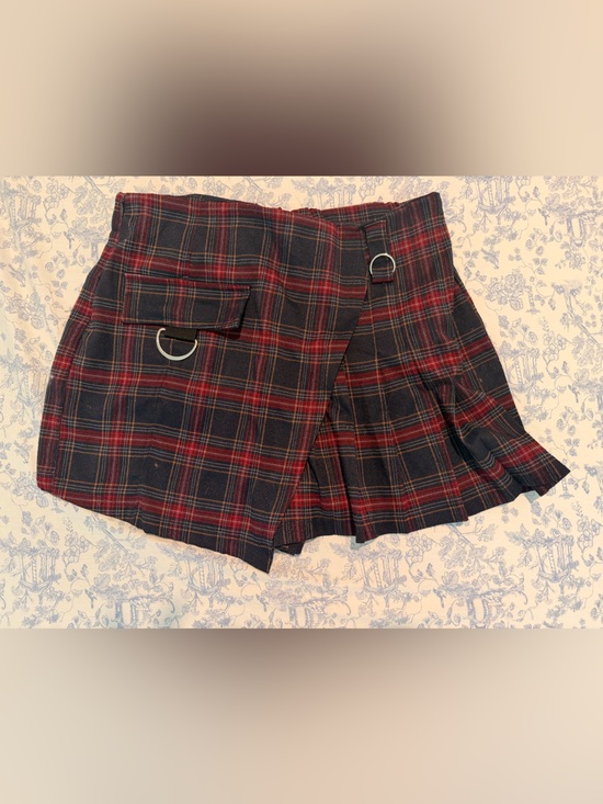 Cali1850 Pants - Cali Large  Red and Navy Plaid Skort
